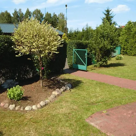 Summer House By Lake Rosnowskie With Terrace, Cleaning Included Дом отдыха Rosnowo