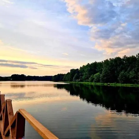 Дом отдыха Summer House By Lake Rosnowskie With Terrace, Cleaning Included Rosnowo