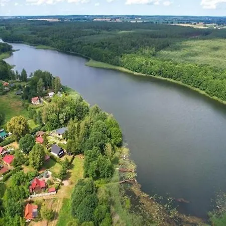 Дом отдыха Summer House By Lake Rosnowskie With Terrace, Cleaning Included *