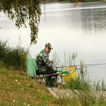 Summer House By Lake Rosnowskie With Terrace, Cleaning Included Hébergement de vacances